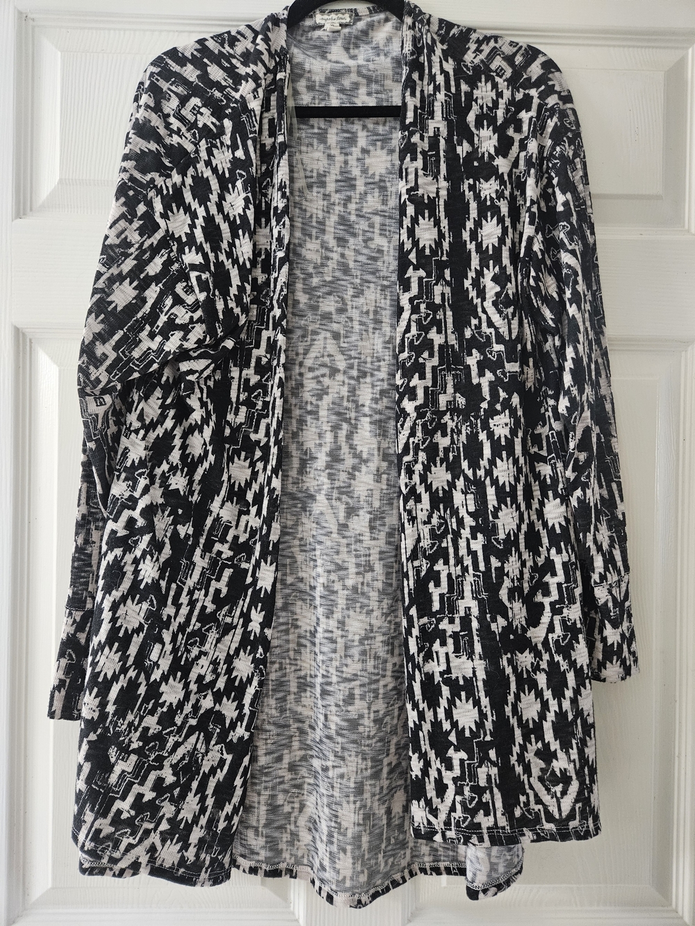 Eyeshadow Black & White Aztec Open-Front Cardigan